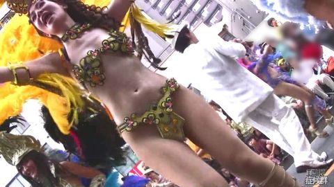高画質　おどる女性大好き！サンバ観戦07「4人の若くて可愛くてスリム美人が眼の前で！」
