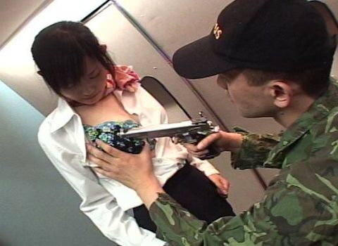 【公開羞恥ＳＥＸ】国際線キャビンアテンダントを目指す研修生が同僚たちの目の前でセクハラ実技講習【Ｓ級美女】