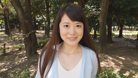 Tokyo247「えみり」さんは巨乳でスタイル抜群ながらエロ臭が漂うＯＬお*さん