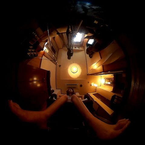 【こんな動画見たことない】360度カメラで見上げるパンチラ＠素人オリジナル個人撮影会