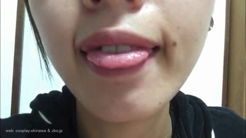 【自撮りカメラde投稿動画(特別編)】ちょっと気の強い美人お*さんの『唇・口・舌・歯』