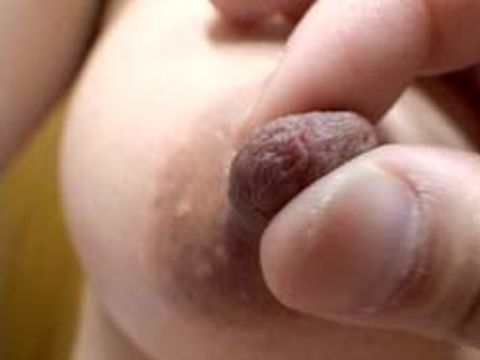 ◆個人撮影◆乳首がめっぽう弱い 巨乳デカ乳首の人妻◆本編顔出し