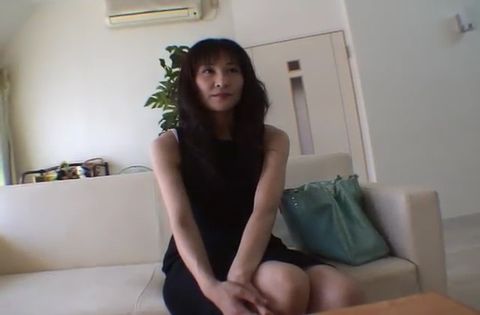 RZD-12　夫は知らない・・・素人妻の飢えた性欲