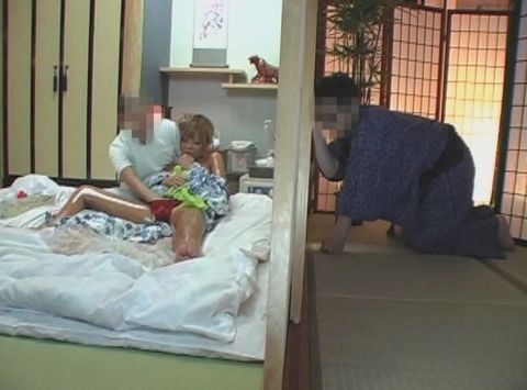 巨乳黒ギャル妻の旦那がマッサージ師にお願いして…
