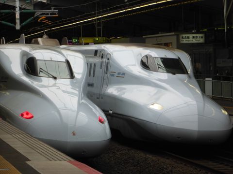 新幹線ドクターイエロー・N700A他・写真集