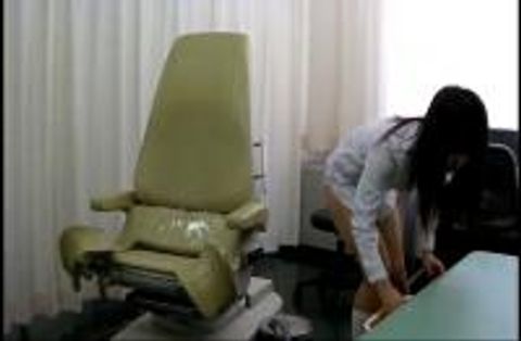 **産婦人科医が持ち込んだマル秘映像極秘入手　産婦人科医**いたずら