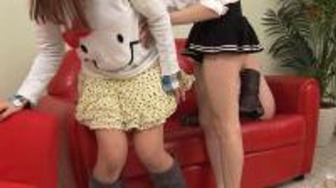 友達の前で想定外のエロいことされちゃう*たち-08