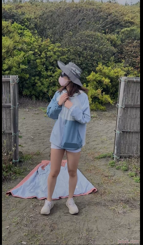 AVの声優みたいにオナニー動画にエロいセリフを言う女