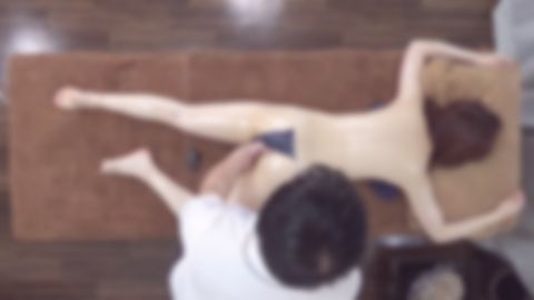 6/8日迄新作セール半額！【無/なま中出し】真っ白なお肌の可愛らしいJDさんが、また来てくれました。これほどの美肌、更に以前よりスリムになってシャイな感じに興奮してしまいます。