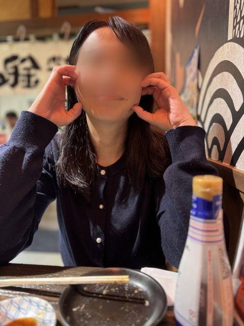 【個数限定＆完全顔出し版】TEAMおじ達と3P 〜パ⚫︎の前で剃毛3P 「**ごめんなさい...」絶頂爆イキ〜
