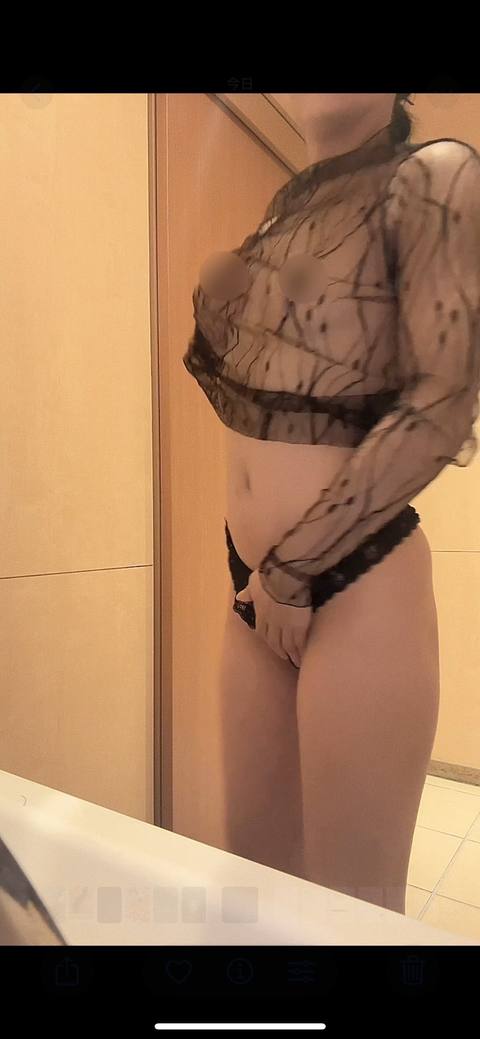 【多目的トイレ人妻】お買い物ついでに多目的トイレでオナニープレイ　スケスケ　露出　多目的トイレ　トイレ　多目的　オナニー　人妻　NTR  寝取られ　調教　ご主人様