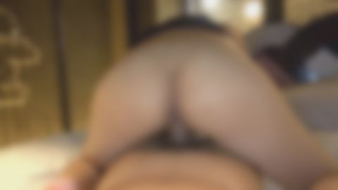 理性がぶっ飛ぶ”卑猥すぎる”カラダな爆乳専業主婦・25歳　知人の嫁なのに途中からどうでもよくなって中出ししてしまいました『なっちゃん』