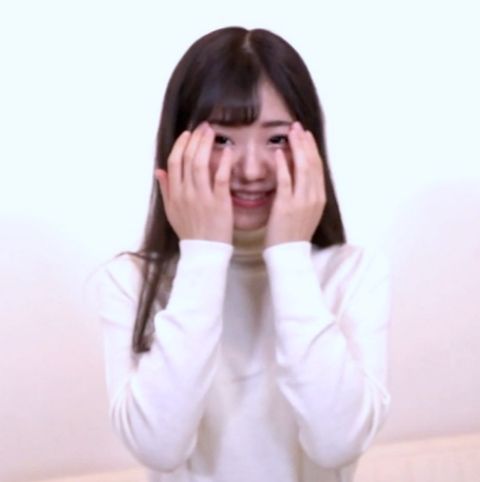 【個人撮影】【素人生撮り】【永久保存】  超絶！！芸能人を超える可愛さに驚愕！18歳受験を控え猛勉強中...