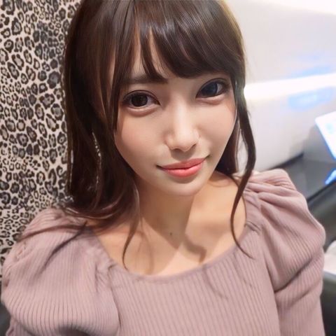 【⚠ヌキ過ぎ注意⚠】【不倫】元モデルの社長夫人。暇を持て余して性欲爆発。 膣奥挿入で大興奮。ドエロボディで乱れまくる衝撃映像。