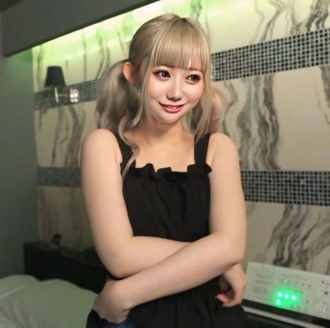 【⚠過激注意⚠】※在庫限り※ ギャルでドM。容赦ない挿入で連続イキ。今季デビューの新人モデル。デビュー前にハメ撮り公開。快楽に溺れ悶え狂う一部始終。