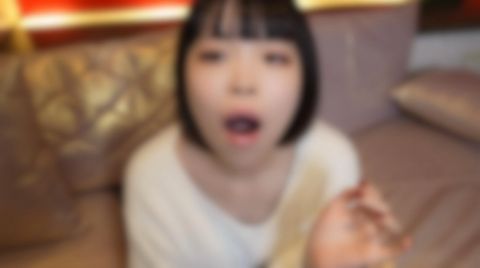 3日間！70％OFF【初撮り】【特典含む2作品収録】生まれてこの方男性とは縁のなかった20年。わかくして欲求不満なパン屋さんは白い肌をバターで濡らし、発酵した身体に精液を注入。2射精