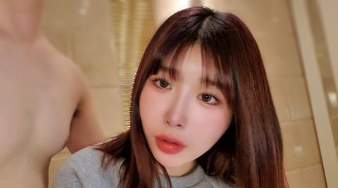 エロ可愛いタレ目美人さん、プライベートＳＥＸ♡ハメ撮り。「おちんちん舐めたい」