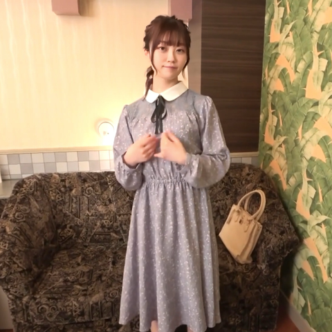 元清楚系アイドルグループ一番人気の１８歳　人生初めての貴重な瞬間を高画質で収めました※数量限定