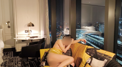 夜景を観ながらの立ちバックで堕ちる美女