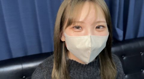 【完全素人】プレミアS級の超カワイイ20歳♡押しに弱いコだったので半ば強/引/に中出し…特典2本有り顔射&種付けハメ♡