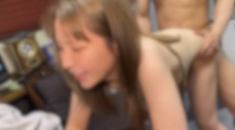 【完全素人】プレミアS級の超カワイイ20歳♡押しに弱いコだったので半ば強/引/に中出し…特典2本有り顔射&種付けハメ♡