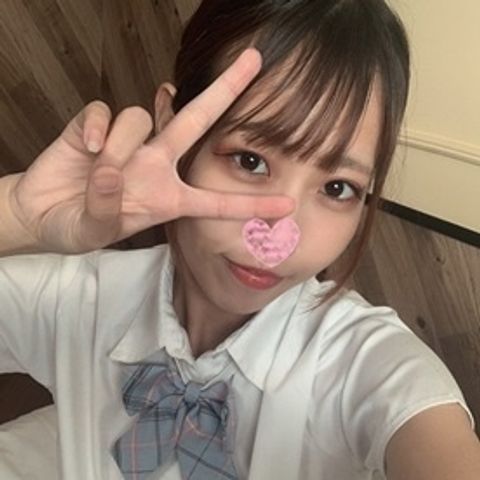 激カワ素人♪最高エロカワ敏感美女！巨乳Fカップの美白スレンダー♪かわいい笑顔が巨根を咥えるとスケベ顔に♪大きな美尻の吸引名器に孕ませ中出し2連発！特典:フェラチオ口内射精！