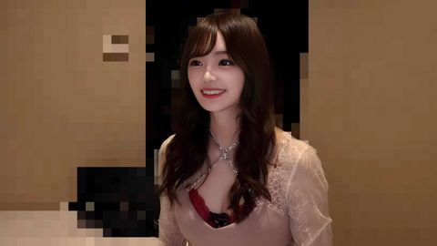 来年からキー局にアナウンサーとして入社予定。ミスコングランプリも獲得した完璧美女とのハメ撮り映像。