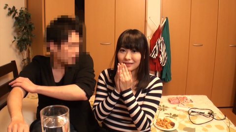 【素人】女友達を誘って世界中にHな動画をナマ配信♥［２］