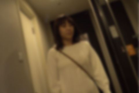 ※14日まで初回限定85％OFF※【無修正】【素人個撮】オモテの顔は居*屋店員、ウラの顔はエロの逸材