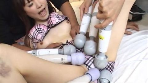 人妻を電マ・生チン攻撃でメロメロ！File.3