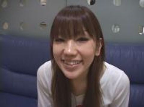 素人お*さんたちにお股を観音開きしてもらい、腰をクネクネへコへコ！！盛り上がったマン土手を接写観察させてもらいました！！　その③　４名