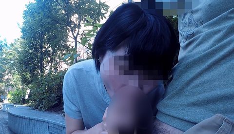 【緊急発売※クレーム時即削除】夕暮れの墓場にて・ガリ勉真面目っ*をどこでもチンポをしゃぶる肉棒咥器具に育てるまでの一部始終