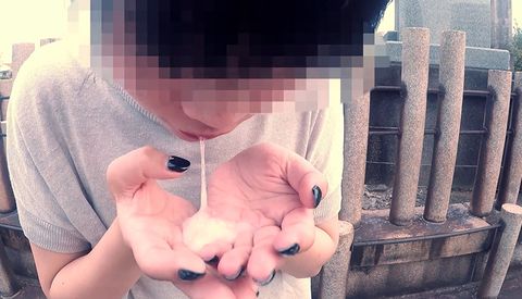 【緊急発売※クレーム時即削除】夕暮れの墓場にて・ガリ勉真面目っ*をどこでもチンポをしゃぶる肉棒咥器具に育てるまでの一部始終