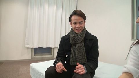 巨根の翔太が裸の女を目の前にして自然と勃起！