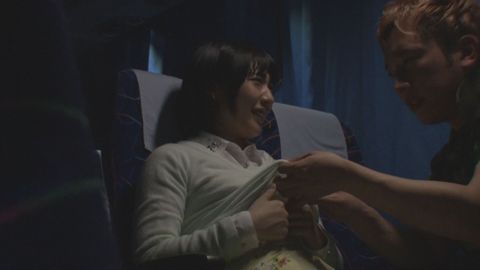 ゆう(21) **大生♥夜行バスの中でこっそりエッチしちゃいました