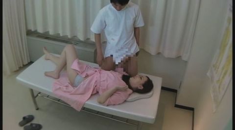 整骨院で勃起したチ●コを見せたら女性患者は受け入れるのだろうか　04