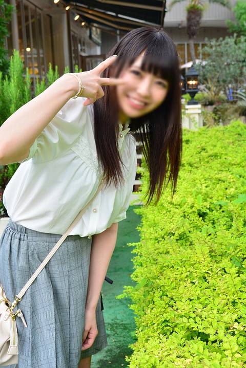 【初】恥ずかしがり屋　奥手美**JD リアリティショーの裏でハメ撮りされた映像ガチガチに緊張しながら2連発中出し