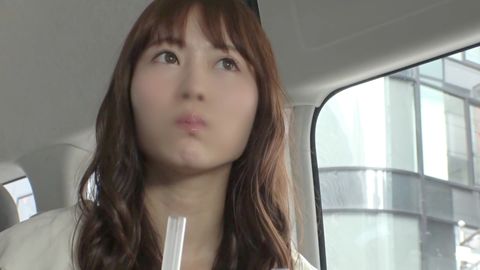 【個人撮影】可愛さ保証！芸能人レベルの美**にヤバイ****飲ませてエロ撮影！