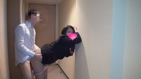 【個人撮影】明るくてエッチな新入社員のあゆみちゃんに中出し！【妄想動画】