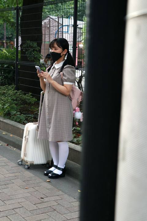 【大●保公園】顔出しNGでごめんなさい。とある事情で立ちんぼする見た目おさいなのにめちゃエロい身体をした塩女
