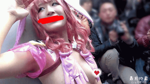 【スーパー高画質】コスプレイヤー過激の一途30[こんなとこで乳を出すなんてどういうことですか？！！」