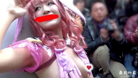 【スーパー高画質】コスプレイヤー過激の一途30[こんなとこで乳を出すなんてどういうことですか？！！」