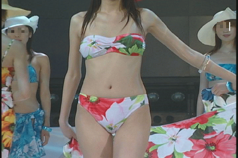 お宝！18歳の***時代の宮地真緒が出演★MM02-03 水着メーカーキャンギャル水着ショー2002パート3