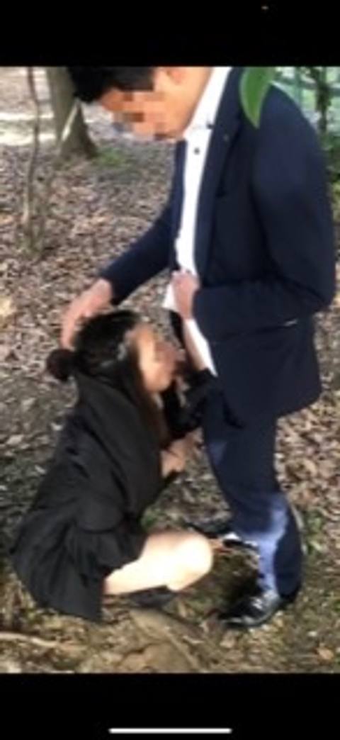 【永久保存版】ご主人様の後輩と昼間の公園で露出プレイ撮影②　放置プレイ　野外露出　中出し　寝取られsex   生ハメ　生フェラ　他人棒　NTR  アヘ顔