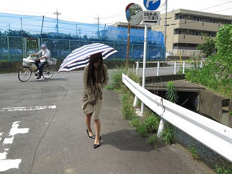 【スリム爆乳】110cmＪカップ垂れ乳ギャル妻を住宅街などで露出調教しました【個撮】