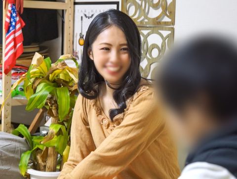 個撮】欲求不満な美人歯科助手をナンパで**！軟乳Ccup♡美乳首ちゅーちゅー吸われ発情イちゃラヴSEX。爽やかDDチンポに突かれ仰け反るほど気持ちが良い！マンコ味わい尽くし生中出し【浮気】