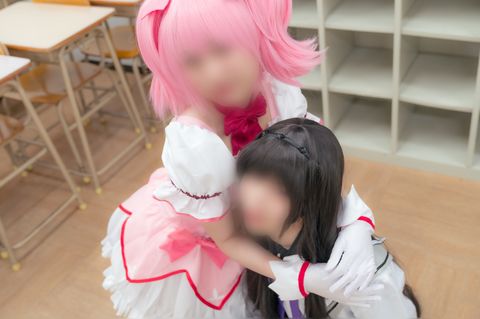 【ま〇マギ逆3P】魔法**と逆3Pハーレムしようよ！えっちに慣れてない元童貞君の穢れを素人レイヤー2人が搾り取ってしまう/ま〇マギま〇か＆ほ〇ら魔法**Ver ※完全顔出し・生中出し