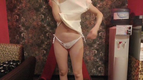 【個人】清楚人妻調教まゆNo4【連続痙攣ポルチオイキ、マゾマスク、コスプレ、パイパン、乳首ピアス、ディープスロート、アナルビーズ、大量潮吹き、孕ませ中だし、乳首ピアス】