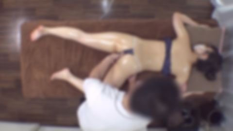 【無/ハメ】顔もスタイルも素敵なOLさんの来店です！オイルをたっぷり使った入念なマッサージに彼女はどんな反応を見せてくれるのでしょう。エロいです！