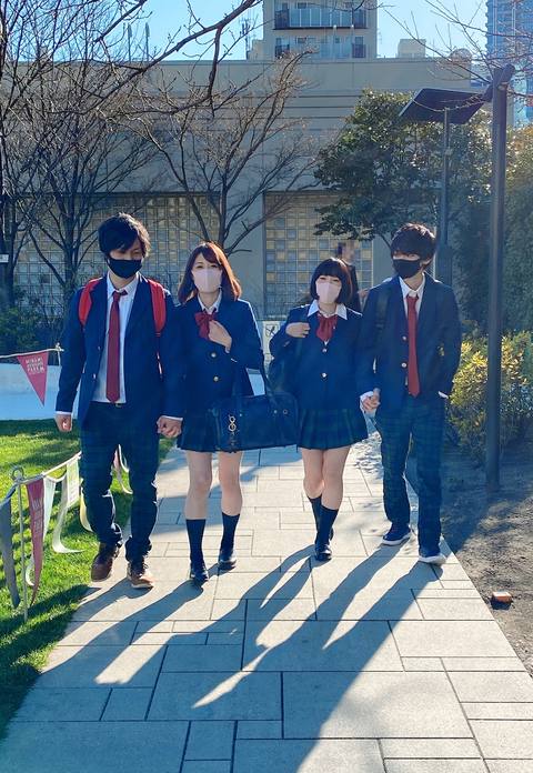 【禁断の乱交】♂♀4人　、性欲真っ盛り、性知識浅い*らの初めての乱交を撮らせてもらいましたｗピチピチおっぱい我慢できずに暴発中出しｗ【青春だねぇ】